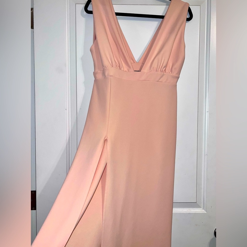 Deep On Dancing Midi Dress
Color: blush, Size: 8